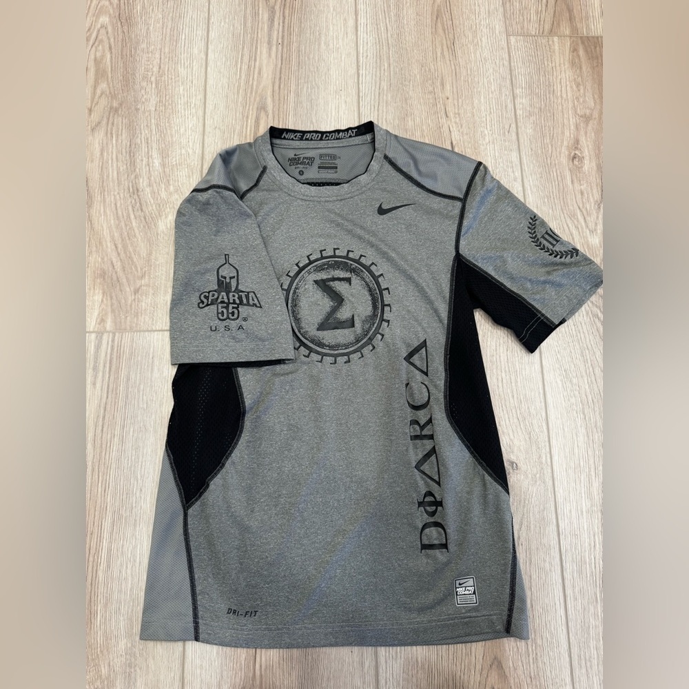 Nike Gray and Black Men's Shirt